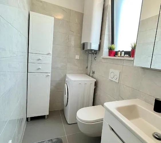 Appartement J&n Hill's With Swimming Pool Medulin